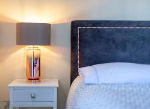 Thames View Apartment, Imperial Wharf