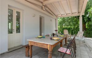 2 Bedroom Nice Home In Orentano