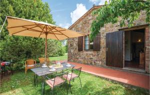2 Bedroom Lovely Home In Trequanda Si