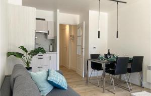 Gorgeous Apartment In Oostende