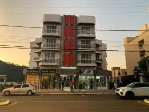 Apto na avenida de PIRATUBA, próximo ao balneário - 马沙蒂纽