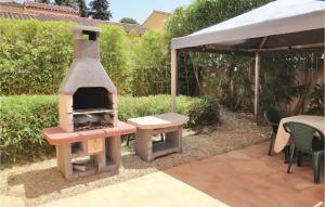 Lovely Home In Agde With Wifi