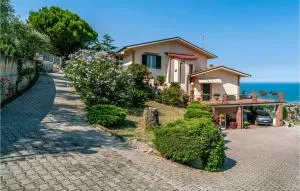 Nice Home In Belsito With Wifi - Montepagano