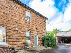 Riverside - Craven Arms