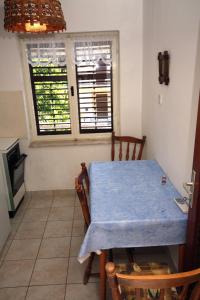 Apartments by the sea Jezera, Murter - 5074