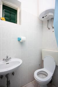 Seaside holiday house Murter - 5092