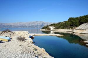 Apartments with a parking space Povlja, Brac - 759