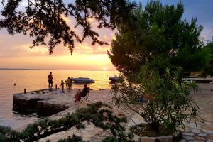 Apartments by the sea Starigrad, Paklenica - 6592 