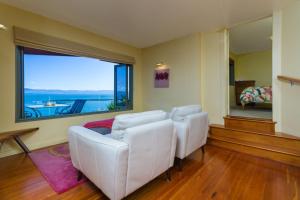 Harbour View - One