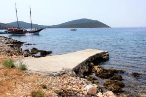 Secluded fishermans cottage Cove Soline, Pasman - 8326