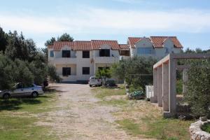 Family friendly seaside apartments Jezera, Murter - 5062