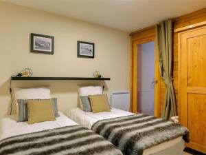 Duplex rénové à Val Thorens - 12 pers, 4 chambres, garage, proche pistes et commerces - FR-1-637-40