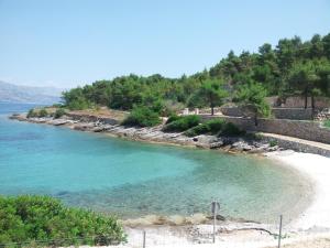 Secluded fishermans cottage Cove Vela Lozna, Brac - 13332