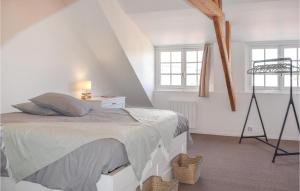 Maisons de vacances Pet Friendly Home In Erquy With Wifi : photos des chambres