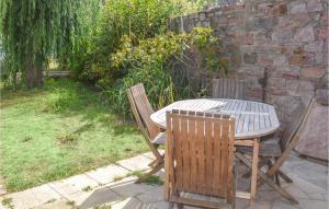 Maisons de vacances Pet Friendly Home In Erquy With Wifi : photos des chambres