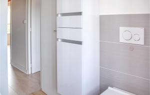 Maisons de vacances Pet Friendly Home In Erquy With Wifi : photos des chambres