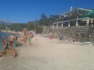 Family friendly house with a swimming pool Smilcic, Zadar - 16191