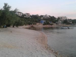 Family friendly house with a swimming pool Smilcic, Zadar - 16191