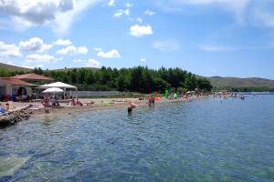 Apartments by the sea Zaboric, Sibenik - 2190
