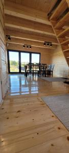 Domek drewniany letniskowy całoroczny nad jeziorem