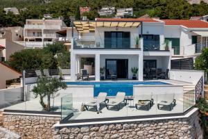 Luxury Villa sMiLje - near the beach