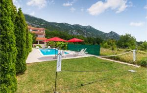 Beautiful Apartment In Ostrvica With 3 Bedrooms, Wifi And Outdoor Swimming Pool