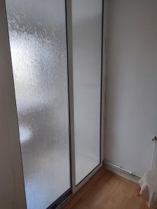 Hostel EMY Camere cu baie proprie aproape de plaja 3 Papuci