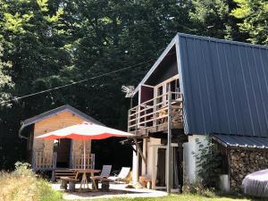 Chalets CHARMANT CHALET dans les monts du Forez : photos des chambres