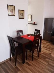 Apartments with parking space Jezera, Murter - 5135