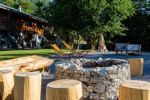 Maisons de vacances Grand chalet convivial avec sa piscine interieure : photos des chambres