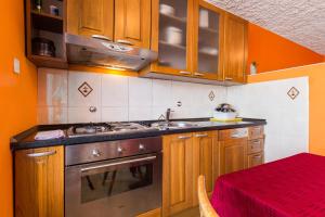 Apartments by the sea Sparadici, Sibenik - 10015