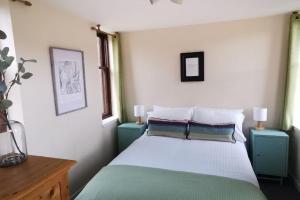 *Cool, cosy cottage in the heart of the Highlands*