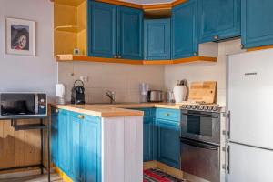 Nice 55 M With Balconies And Mont Blanc View