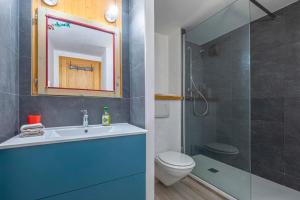 Nice 55 M With Balconies And Mont Blanc View