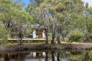 Yallingup Retreat - Romantic Country Retreat for Couples