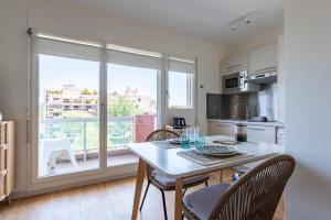 LE NID DES CEDRES - Magnifique Studio terrasse Montplaisir