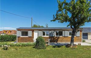 Awesome Home In Saint Ouen Les Vignes