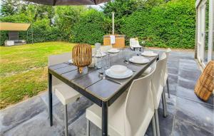 3 Bedroom Nice Home In Heinkenszand
