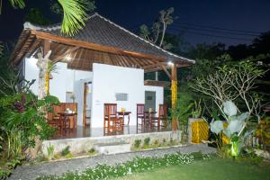 Kurnia Guest House & Spa