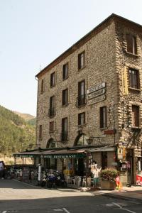 Hotels Hotel de la Citadelle : Chambre Double avec Salle de Bains Commune