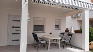 Apartmani Popović Nin