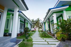 Coco Sea Bangpo Resort