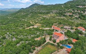 Nice Home In Rastovac With 6 Bedrooms, Wifi And Outdoor Swimming Pool