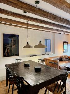 Spacious 2br in Arles Historical Center With Terrace