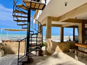 Blue Reef Sport & Fishing Lodge and Bungalows