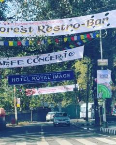 Hotel Royal Image
