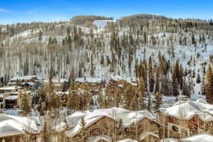 Platinum Vail Ritz-Carlton 4 Bedroom Mountain Residence Just One Block From The Eagle Bahn Gondola