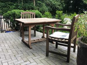 Lovely 1-bedroom condo with patio free parking lot