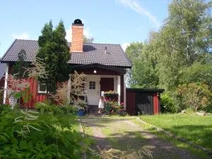 Wilderness Cottage - Köping