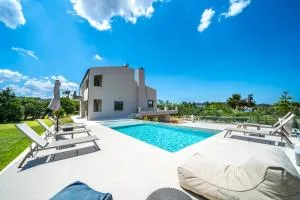 Villa Florentina ✩ Private Pool ✩ BBQ ✩ 7 Guests - Skinés